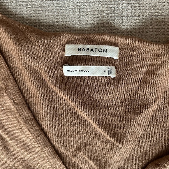 Babaton Camel V-Neck Sweater - Picture 2 of 4